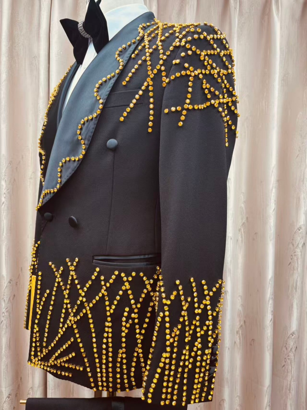 男性用高級ビーズ刺繍スーツセット 2ピース ジャケット パン - Men Formal Wear Clothes のレビューと価格