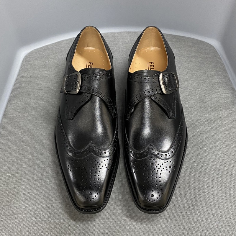 メンズカジュアルシューズ彫刻革シングルシューズファッション中 - Men'S Formal Party Wear Shoes のレビューと価格