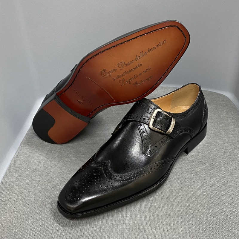 メンズカジュアルシューズ彫刻革シングルシューズファッション中 - Men'S Formal Party Wear Shoes のレビューと価格