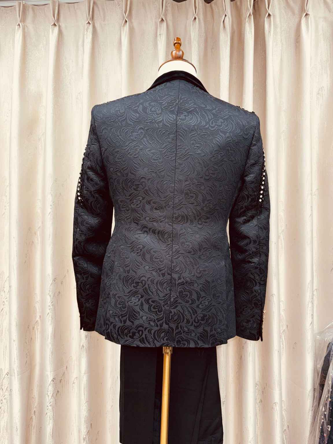 豪華なクリスタルタッセル付きメンズスーツ3ピース ベルベット - Men'S Formal Wear No Suit のレビューと価格